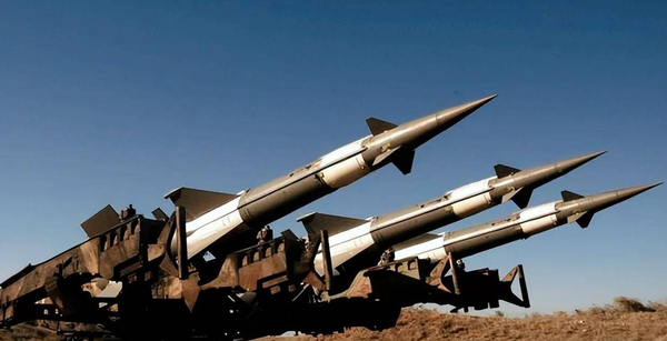 战争边缘？美国“动武”信号密集释放，伊朗严阵以待